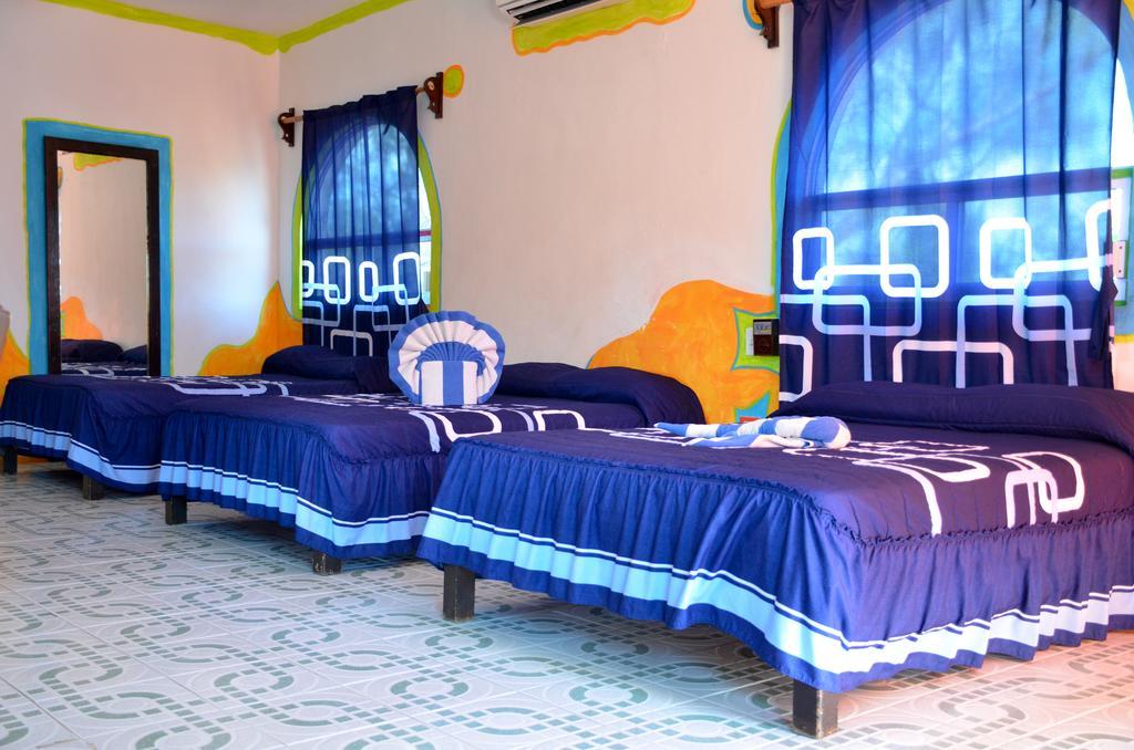 Adventure Experience Hotel Плая дел Кармен Екстериор снимка