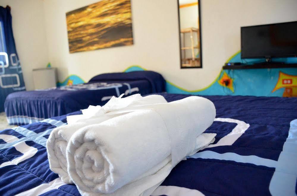 Adventure Experience Hotel Плая дел Кармен Екстериор снимка