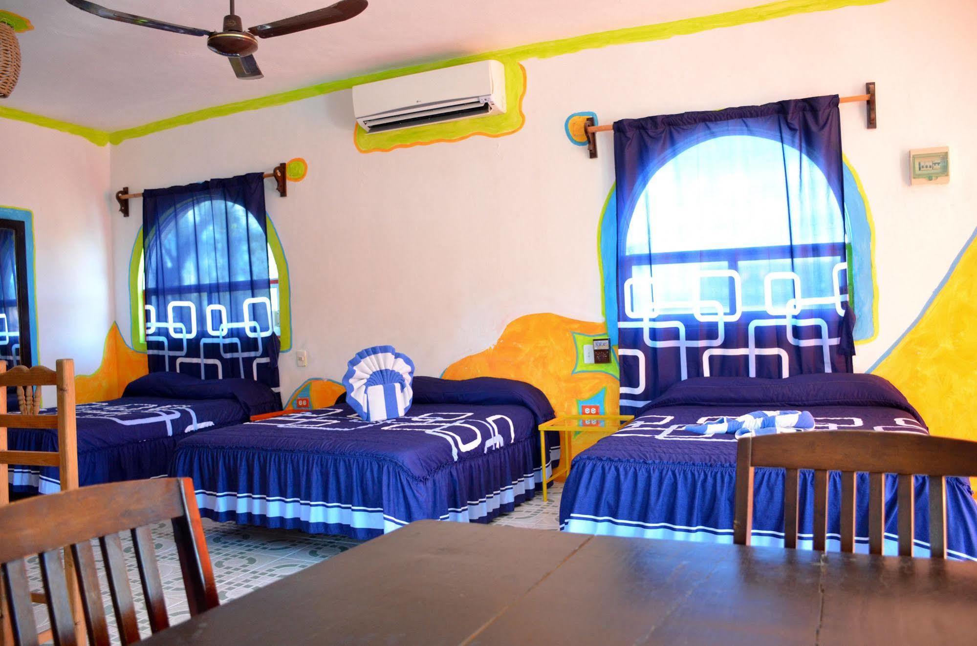 Adventure Experience Hotel Плая дел Кармен Екстериор снимка